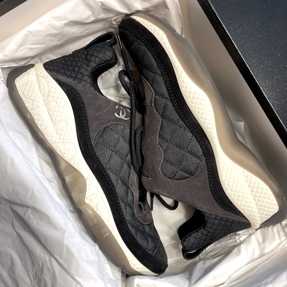 22C Chanel Sneakers Black & Dark Gray Mesh & Suede Calfskin